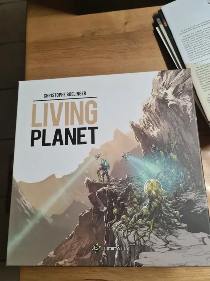 Comme neuf jeu de société Living Planet Deluxe Édition des éditions Ludically, - photo numéro 6