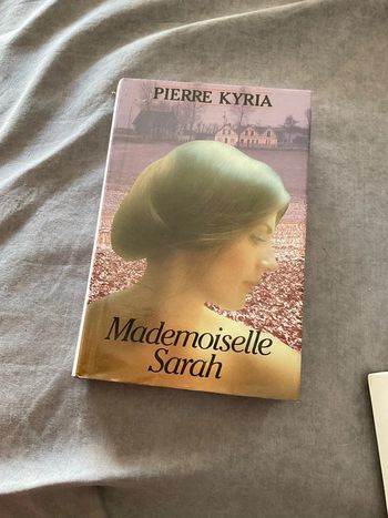 #Mademoiselle Sarah pierre Kiria