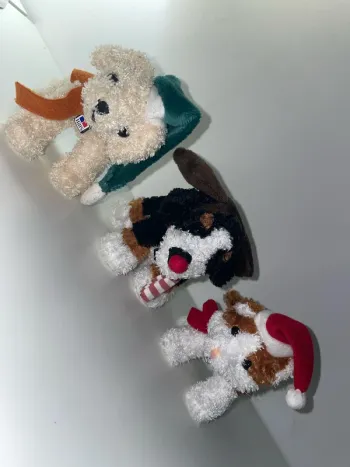 Peluche chiens/ chiots