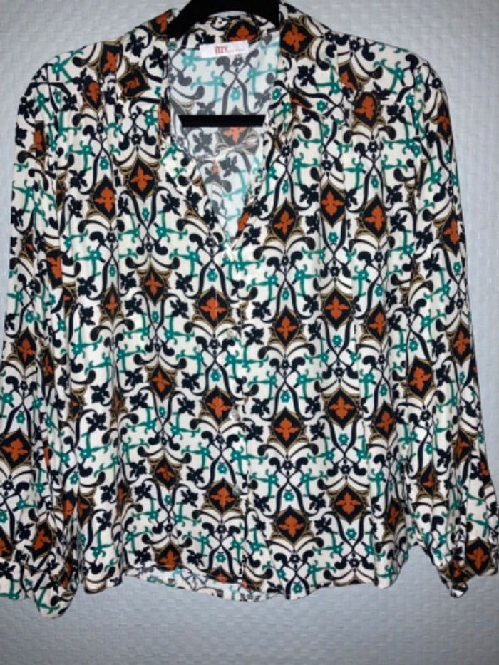 Blouse noire vert et blanc