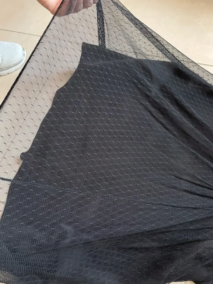 Robe noir courte - photo numéro 4