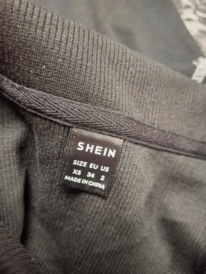 Crop top Shein taille XS - photo numéro 5