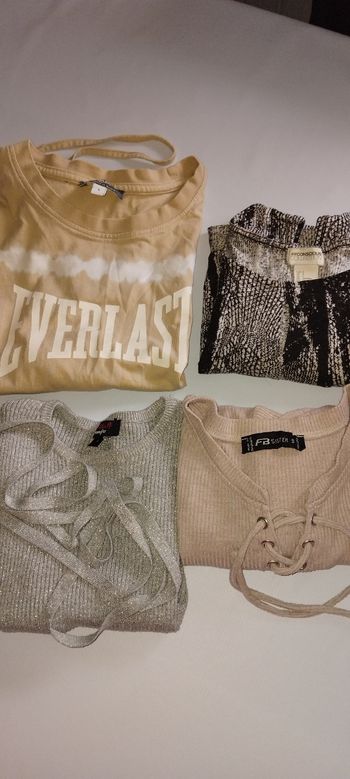 LOT DE 7 TEE-SHIRT taille S/M tbe