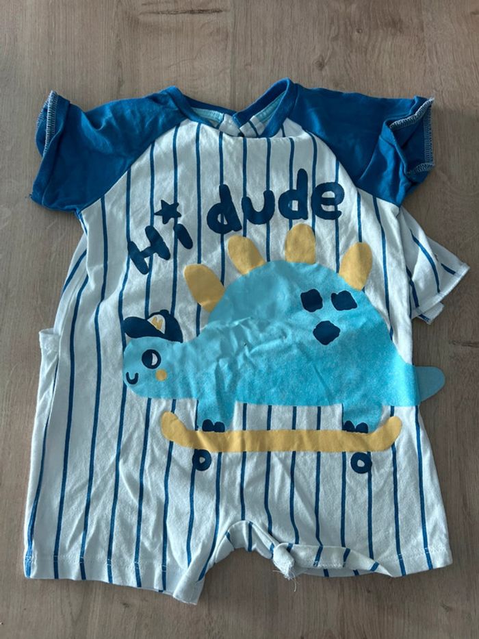 Combinaison short 24 mois