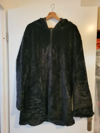 Veste mi longue en velours