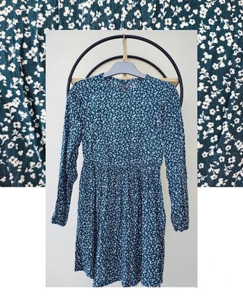 8 ans robe manches longues ( étiquette coupée)