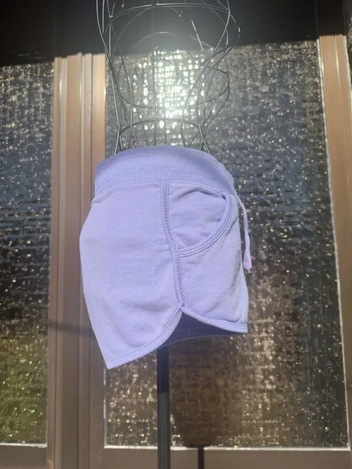 Short mauve clair sport H&M Taille 164 - photo numéro 10