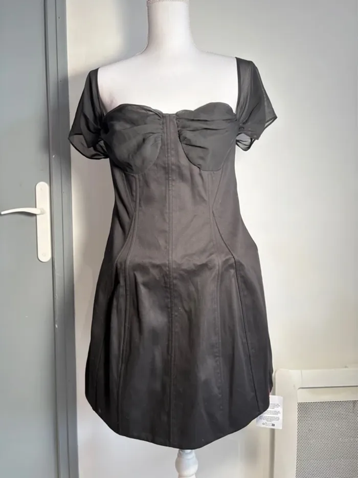 Robes noir ballon asos 40