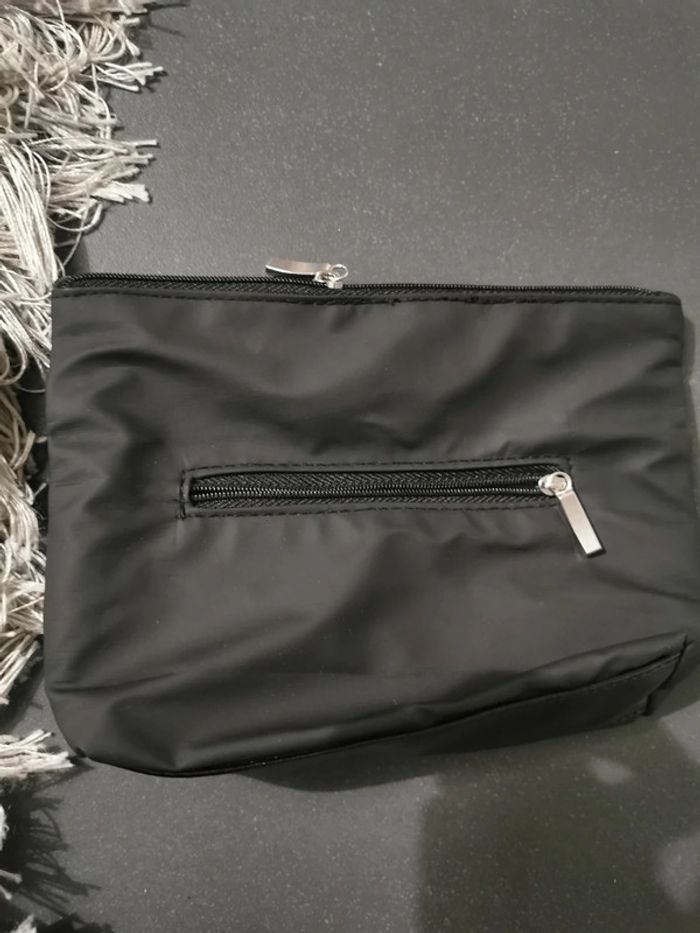 Trousse maquillage - photo numéro 2