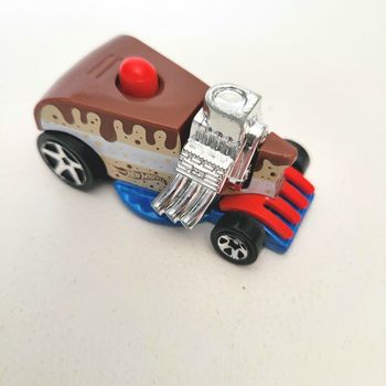 Birthday Burner 1:64