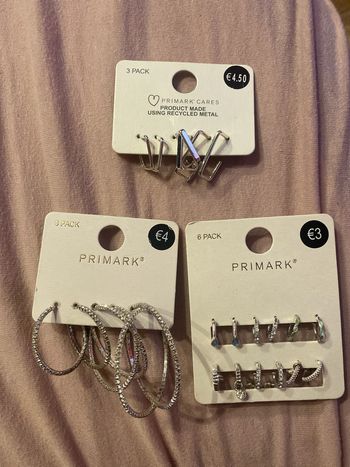 Boucles d’oreille neuf