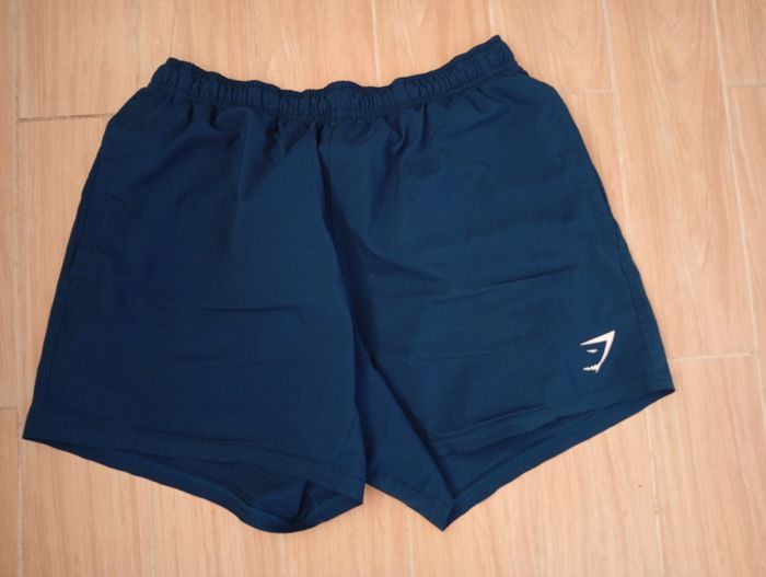 Short Gymshark - Taille S - photo numéro 1