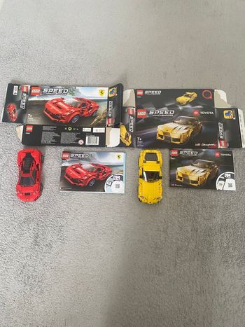 Lot 2 voiture legos authentique 