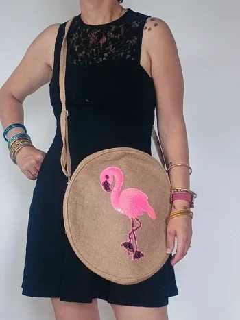 besace ronde en jute et flamand rose