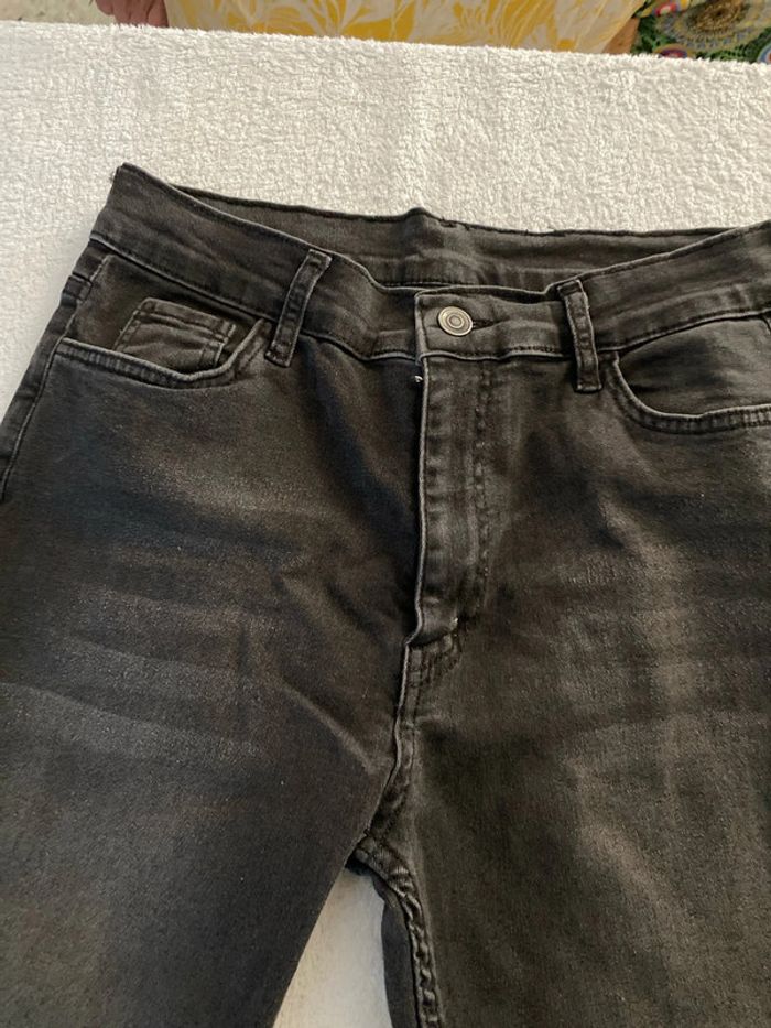 Jean noir - photo numéro 2