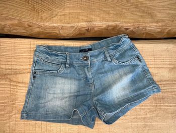 Short en jean kiabi XS 34 14 ans