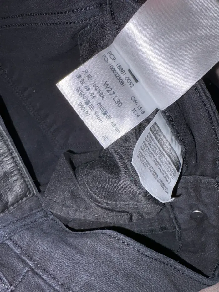 Jean LEVI’S femme taille 36 noir en très bon état - photo numéro 5