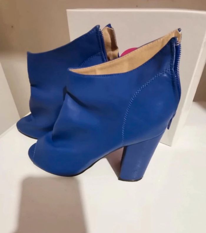 Bottines bleues - photo numéro 3