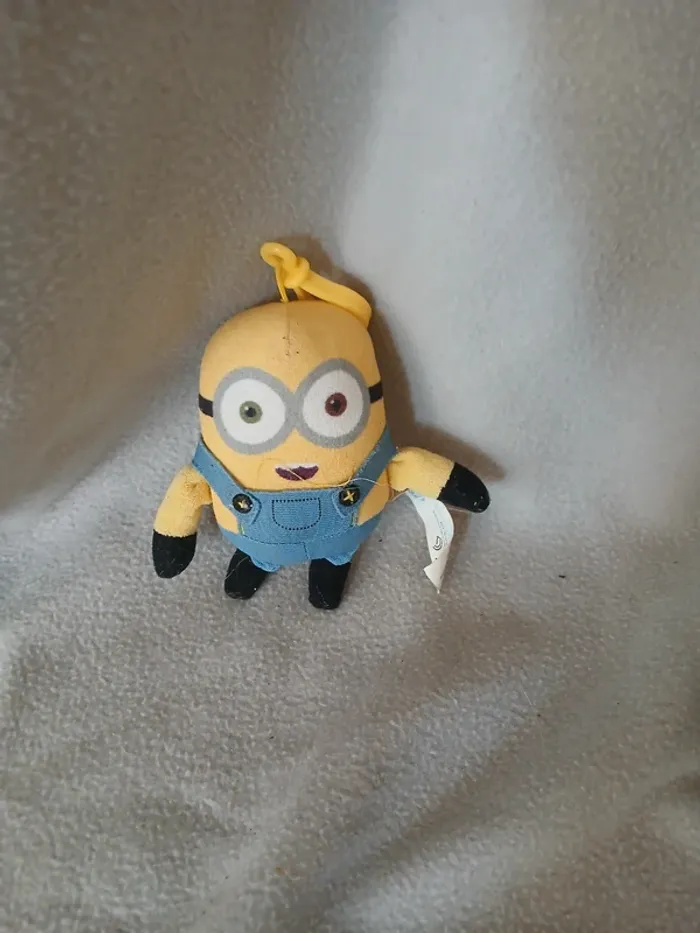 Lot peluche minions - photo numéro 2