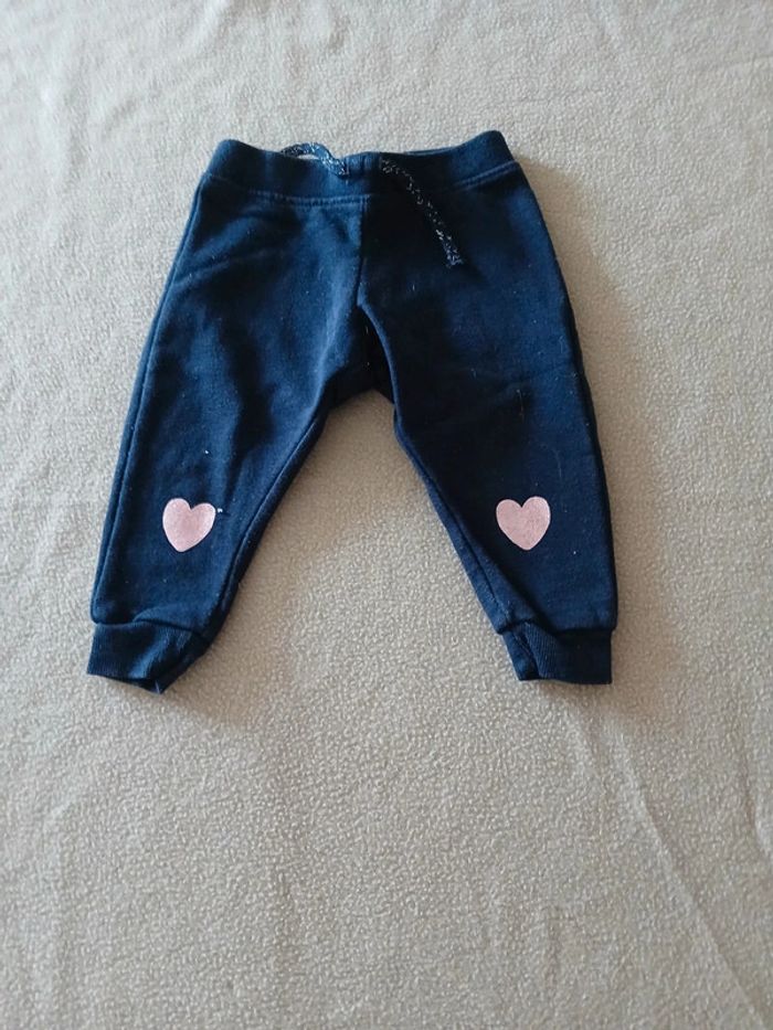 Lot joggings 9 mois - photo numéro 4