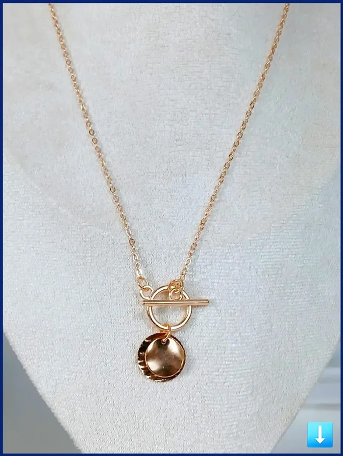 Collier doré pendentif anneau  tendance chic été - photo numéro 3