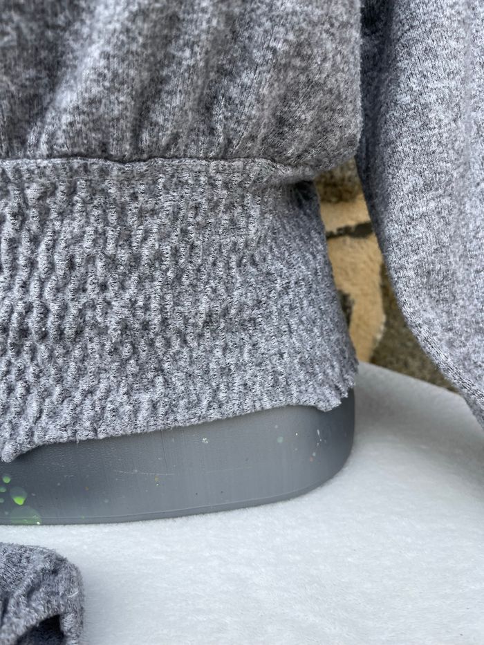 Pull en maille fine gris - Zara - photo numéro 4