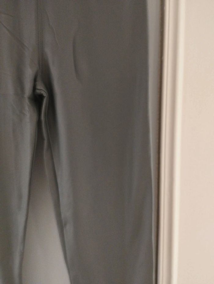 Legging simili cuir - photo numéro 5