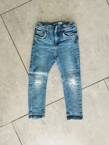 Jean skinny taille 3 ans