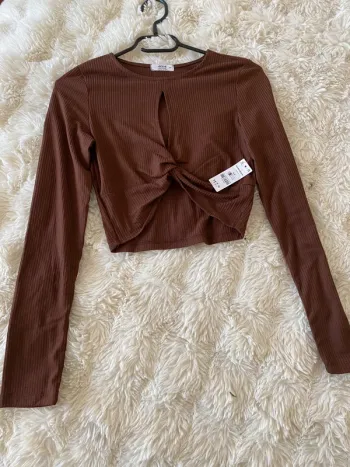 Haut marron manches longues façon crop top taille S