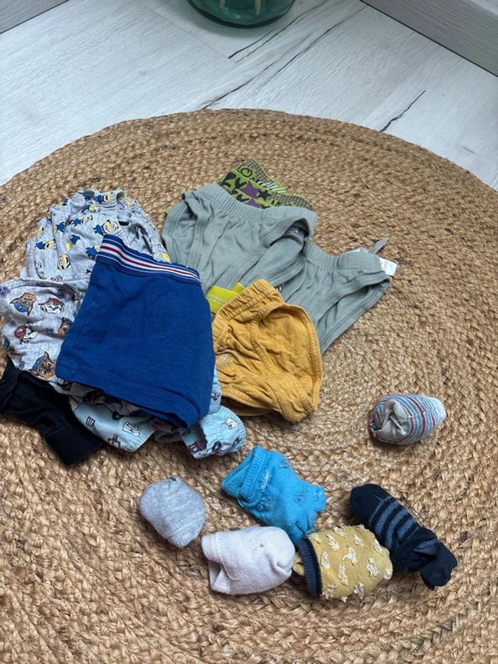Lot de slip caleçon chaussettes 2-3 ans