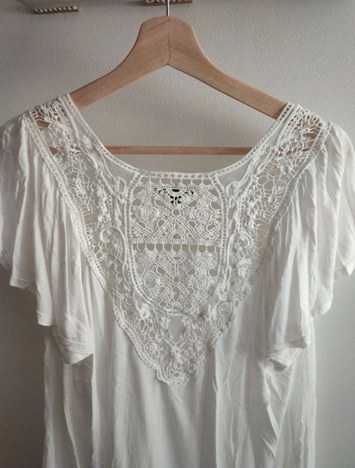 Haut blanc - photo numéro 10