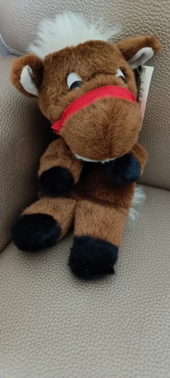 Marionnette cheval peluche salco