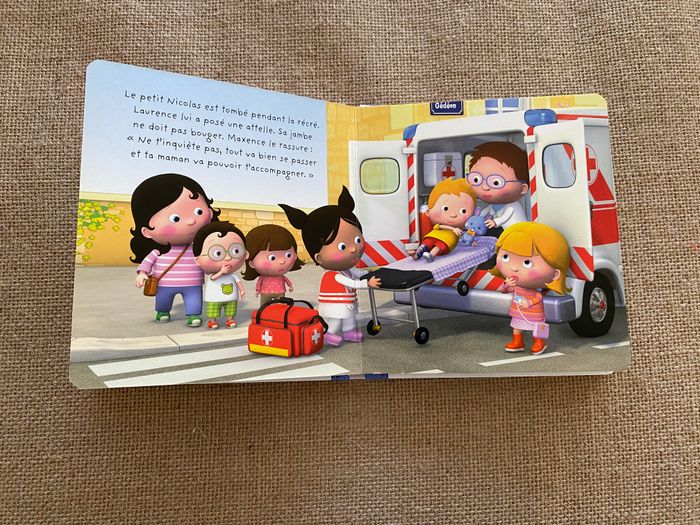 Livre L'ambulance de Maxence P'tit Garçon Fleurus - photo numéro 4