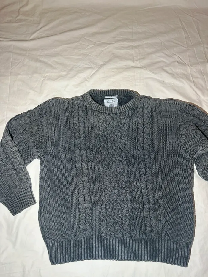 Pull sweater house