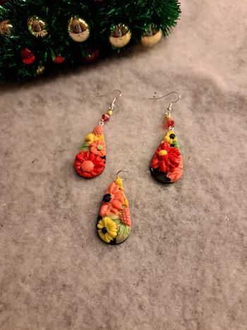 Parrurre boucles d'oreilles et pendentif florale pâte polymere multicolore