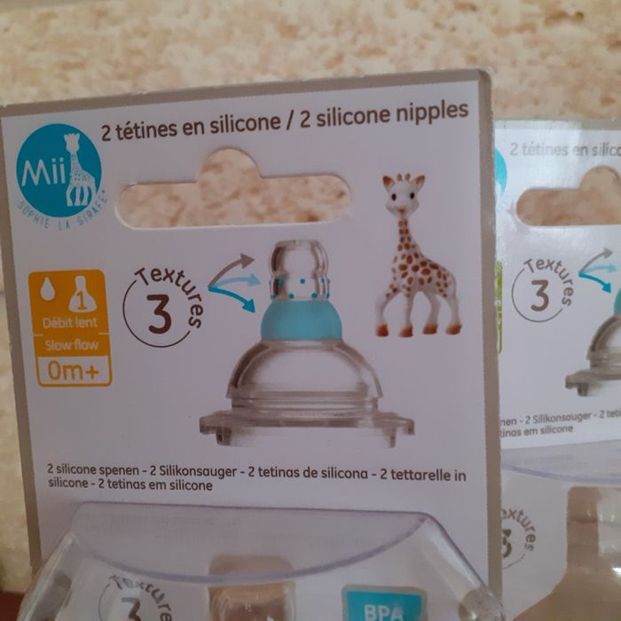 Lot 4 Tétines/ Biberon *0-3 mois & 3-6 mois Vulli - photo numéro 3