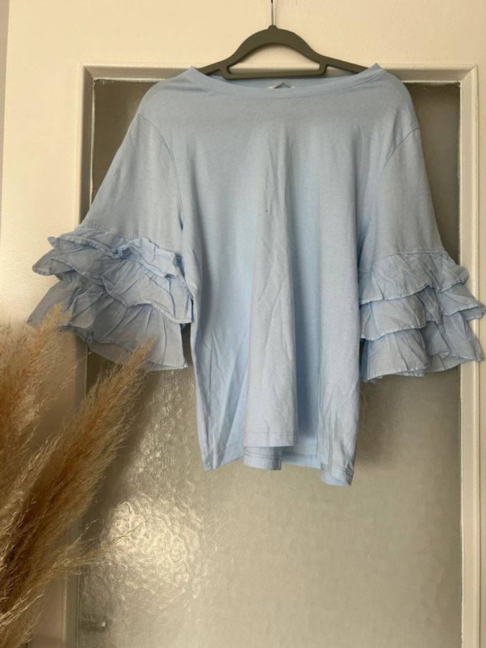 T-shirt bleu clair volant M h&m