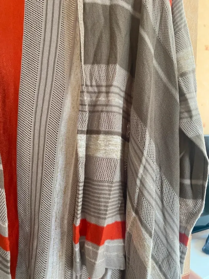 Gilet fluide Miss Captain T36 – Motifs graphiques chic - photo numéro 5