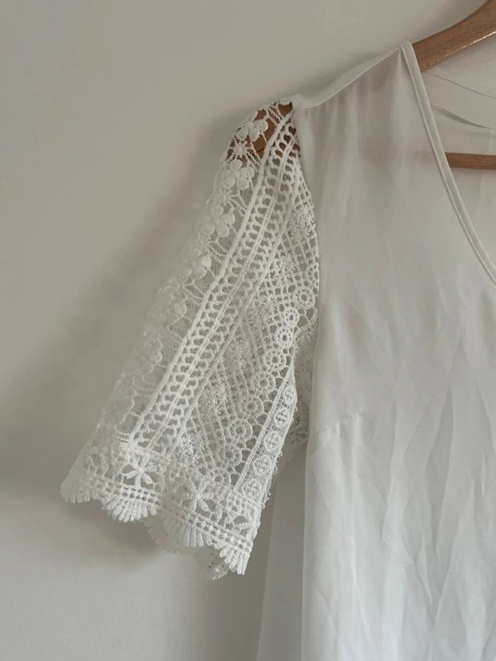 T-shirt blanc manches dentelles - photo numéro 3