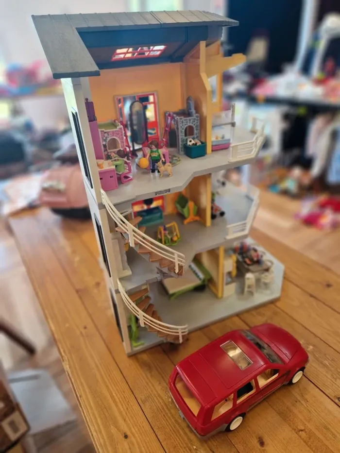Maison playmobil 3 étages - photo numéro 2