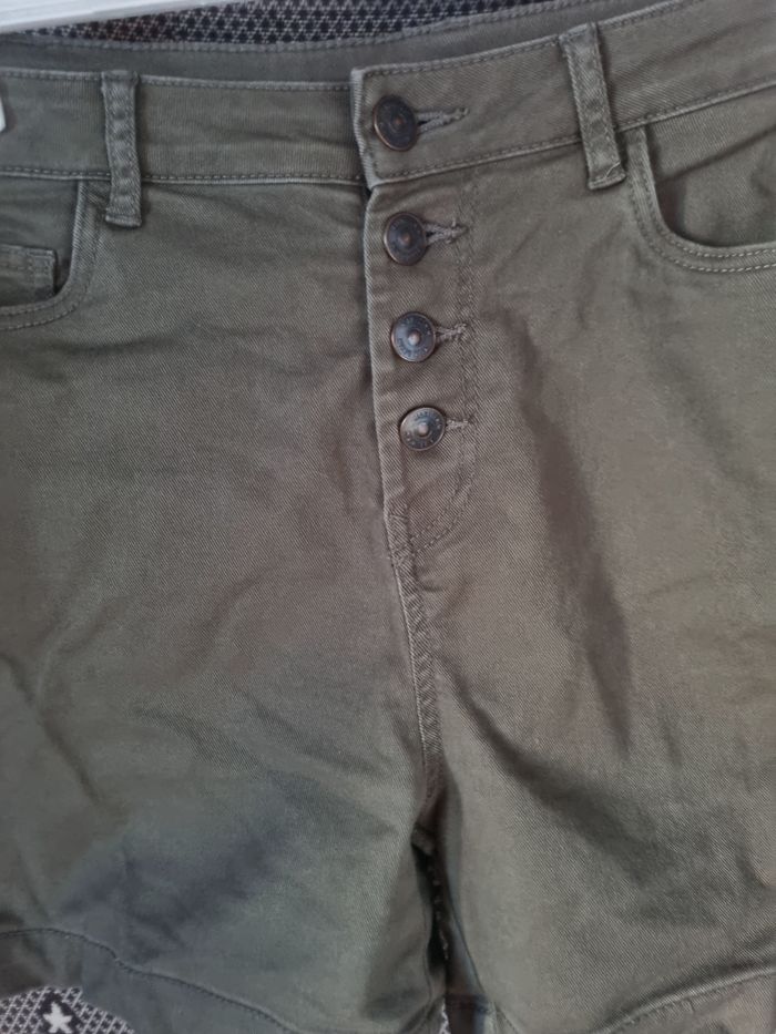 Short taille haute kaki 36 - photo numéro 2