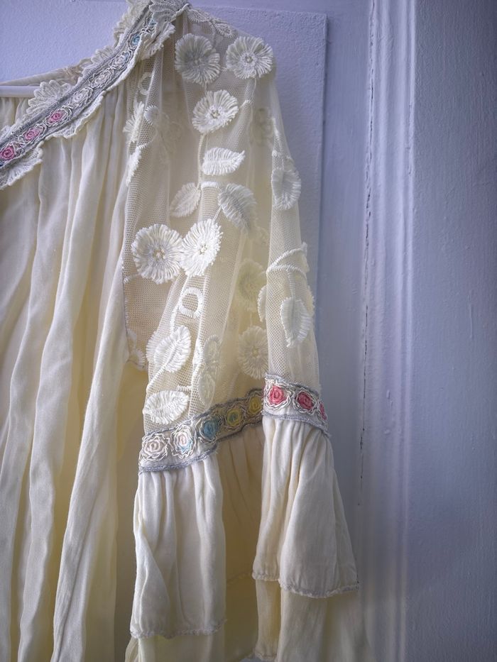 Chemisier  broderie - photo numéro 2