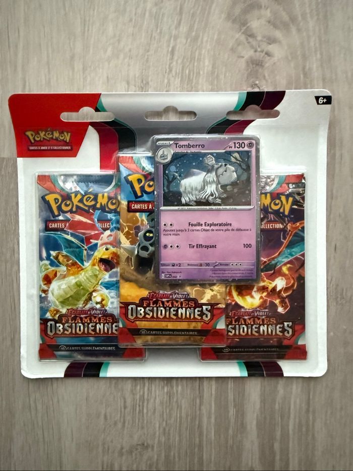 Tripack Pokémon flammes obsidiennes Tomberro