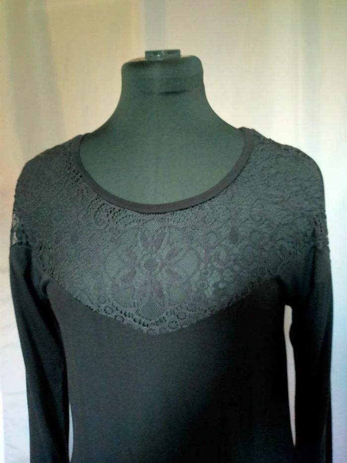 Haut noir Etam à dentelle – Taille M - photo numéro 3