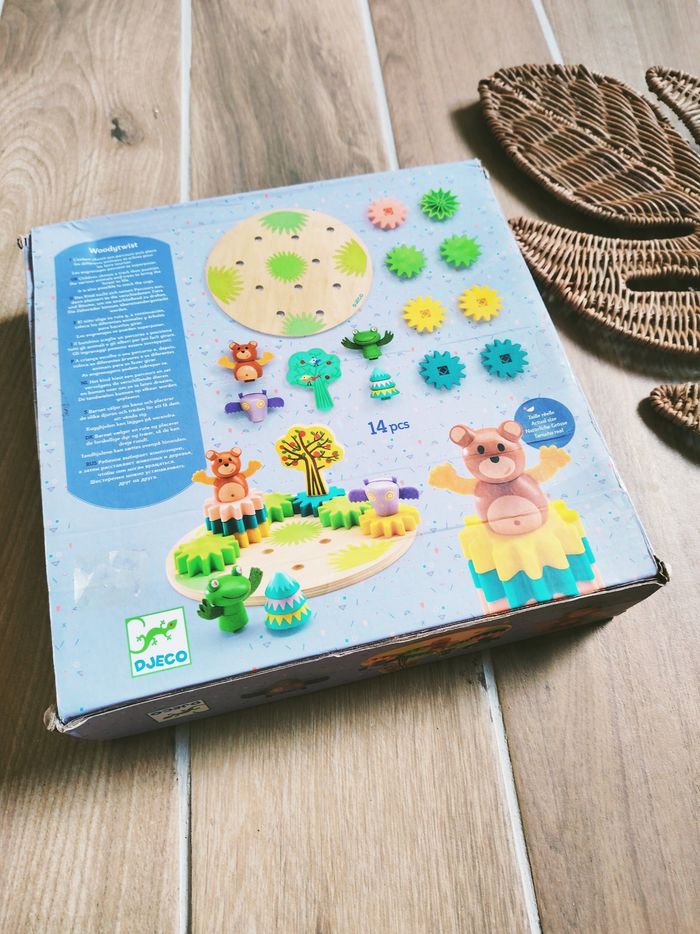 🐸 Jeu d'engrenages à empiler Woodytwist avec animaux en bois marque Djeco - photo numéro 4