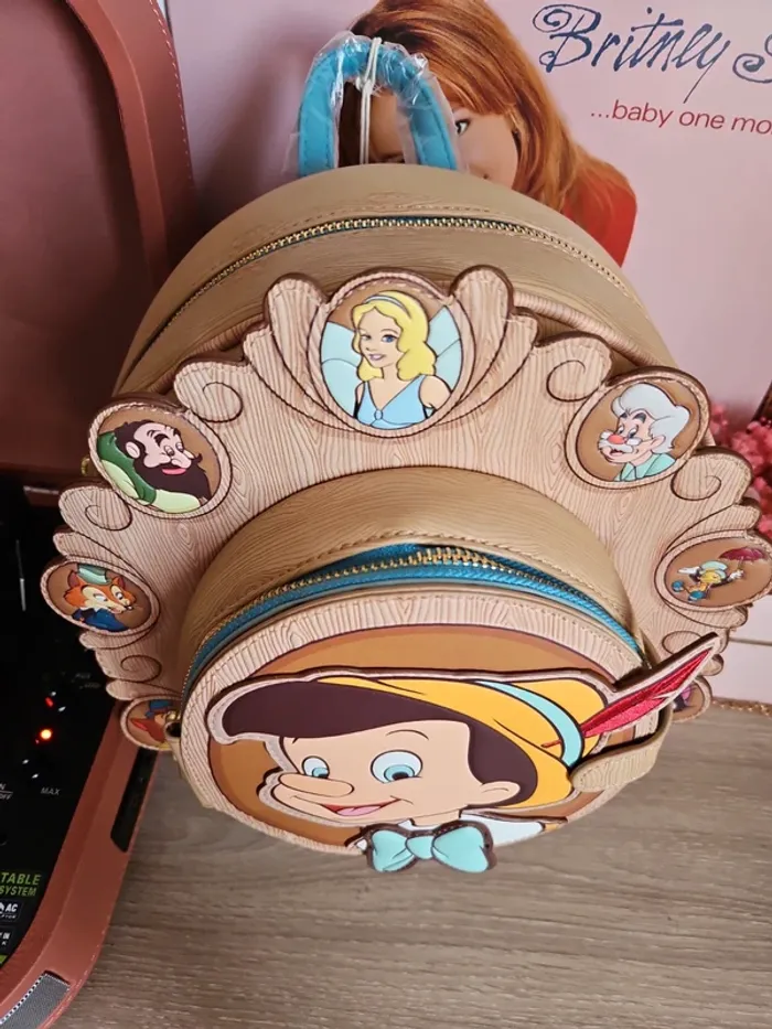 Loungefly Pinocchio <3 - photo numéro 12
