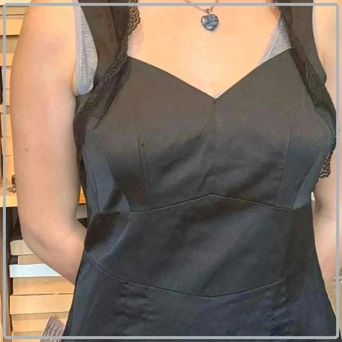 Magnifique robe h&m taille 42 neuve - photo numéro 2