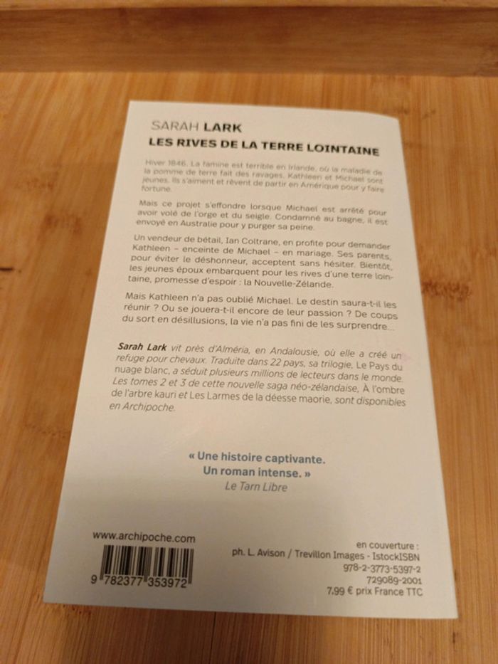 Livres Sarah Lark roman comme neuf - photo numéro 15