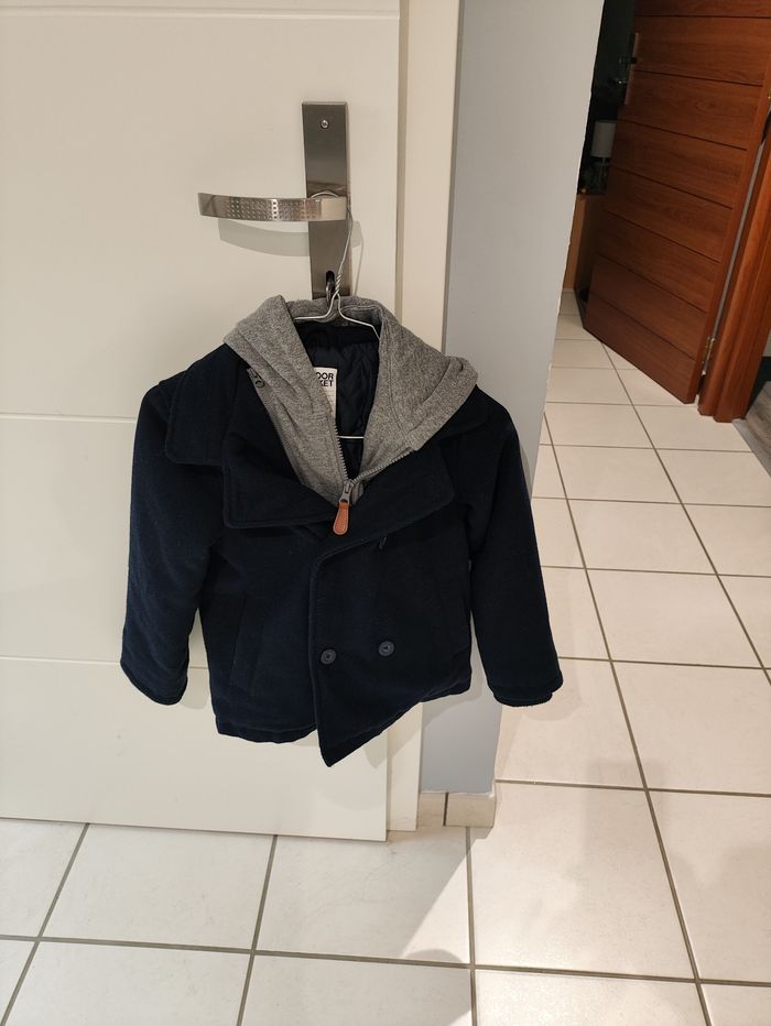 Manteau Vertbaudet garçon – Taille 8 ans – Bon état - photo numéro 3