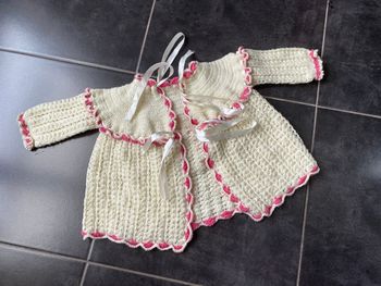 Gilet veste tricot crochet fait main 9/12 mois